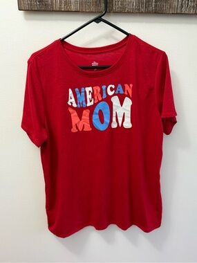 Way to Celebrate  Red "American Mom" Graphic Tee